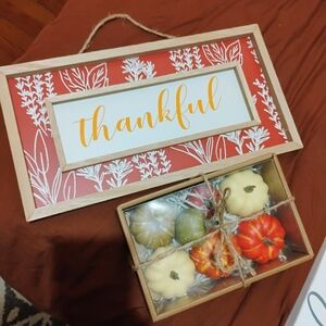 Deleting Jan 1st Thankful Wooden Sign and Pumpkin Decor Bundle